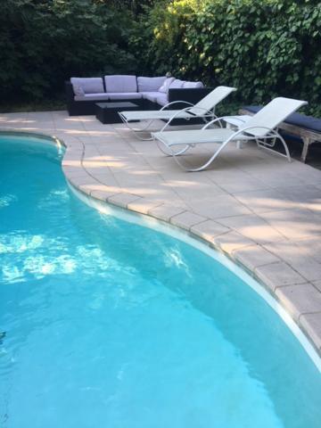 Serenity Chambre D'Hote Au Calme Des Maitres Tibetains Y Ont Sejourne 15 Mn Des Plages Leilighet Mougins Eksteriør bilde